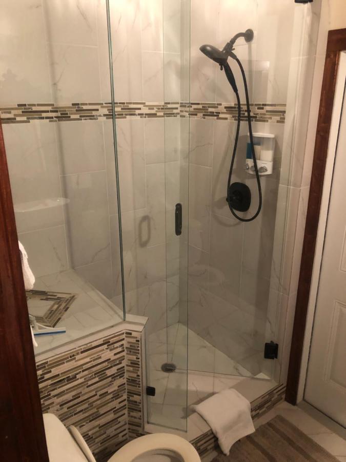 フレデリックスバーグ Dry Creek Bed & Breakfast エクステリア 写真