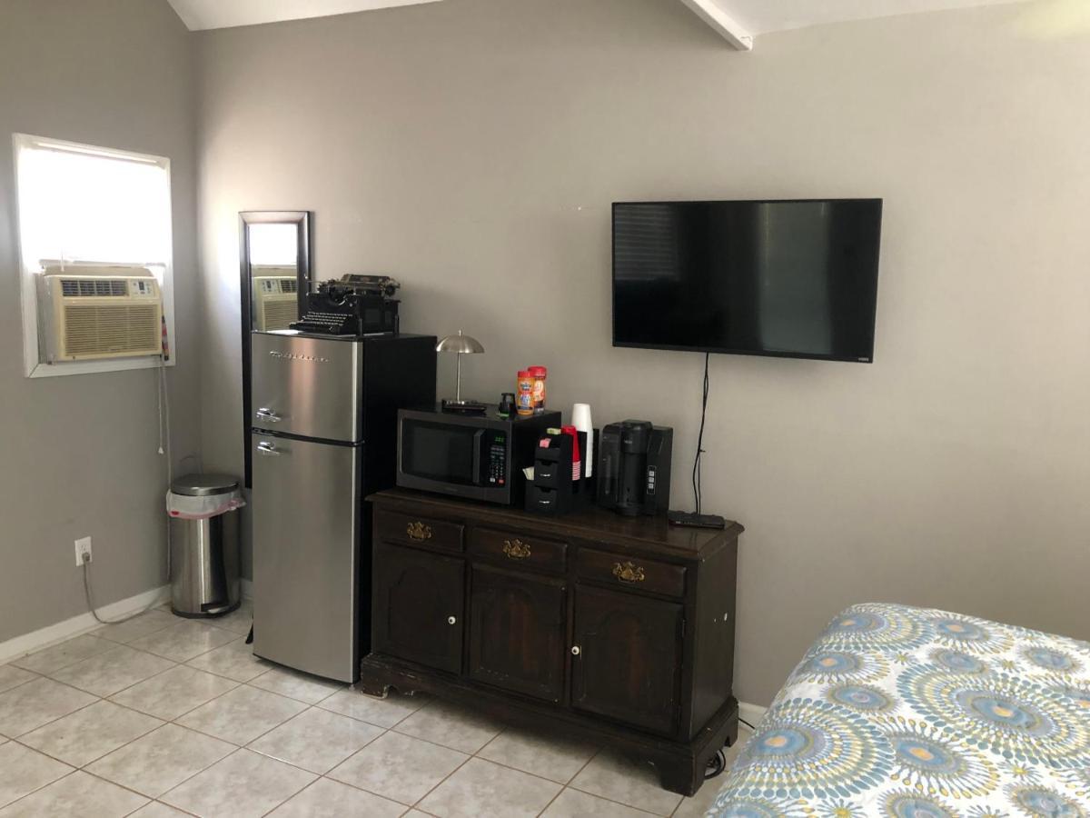 フレデリックスバーグ Dry Creek Bed & Breakfast エクステリア 写真