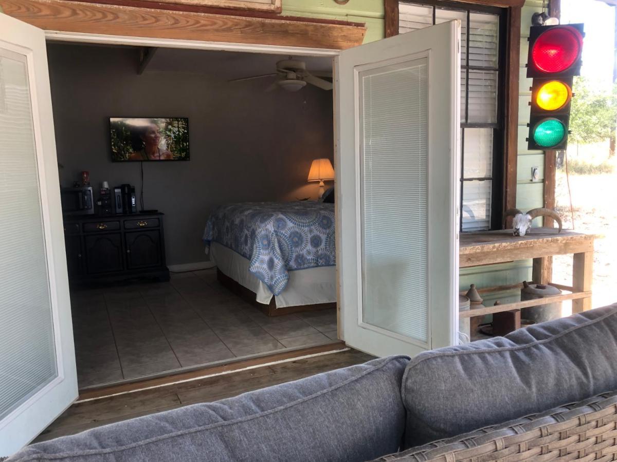 フレデリックスバーグ Dry Creek Bed & Breakfast エクステリア 写真