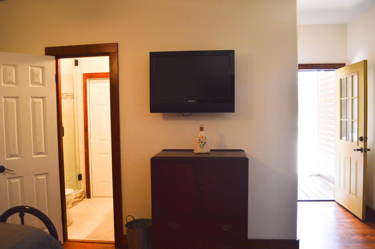 フレデリックスバーグ Dry Creek Bed & Breakfast エクステリア 写真